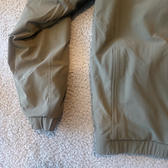 Vuori Men's Reversible Morrow Full Zip Jacket In Toast Size 2XL - Picture 5 of 16